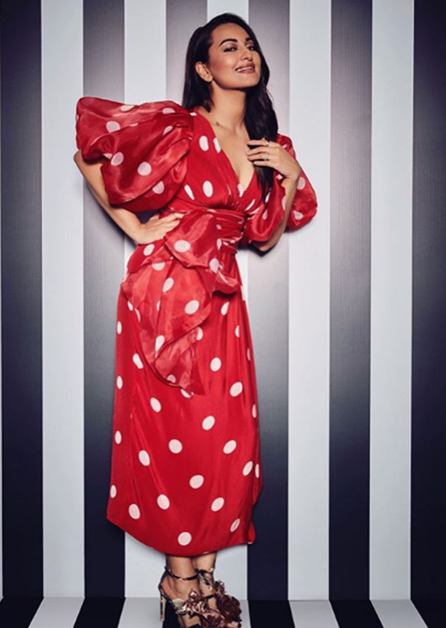 Sonakshi Sinha Latest Instagram Pics